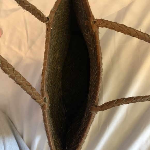 Urban Outfitter Buff Leather handbag - Picture 2 of 5